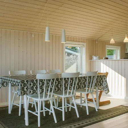 Amazing In With Kitchen *